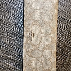 SOLD Coach wallet